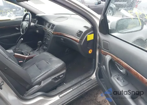 2005 Volvo S80 2.5T из США, поврежденный, VIN YV1TS592X51407215